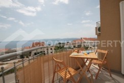 Two bedroom apartment with sea view, Bol - Brac