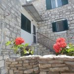 Old renovated stone house in heartland of Solta