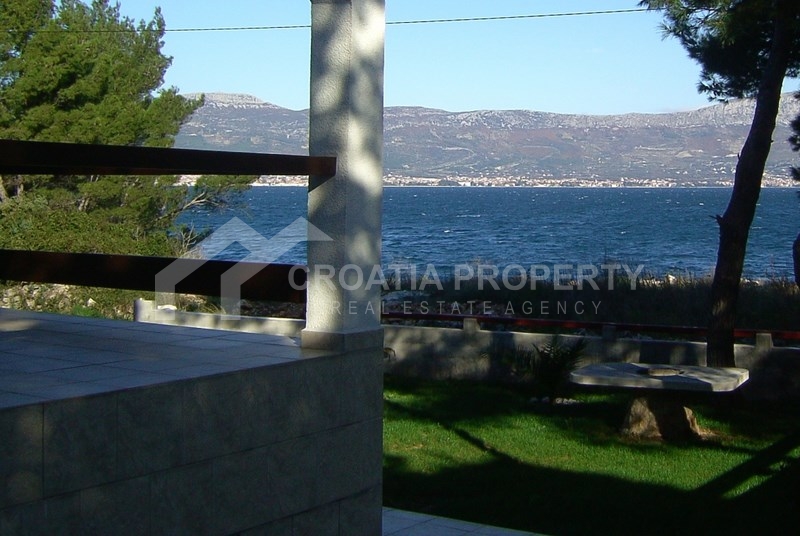 Apartments on seafront, Slatine Croatia Property Net