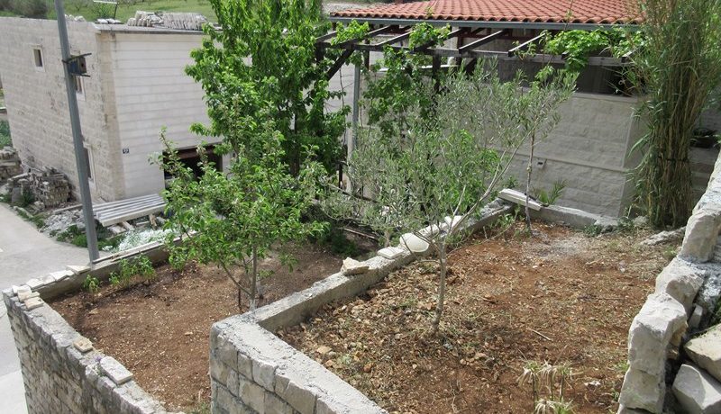 house on brac island (2)