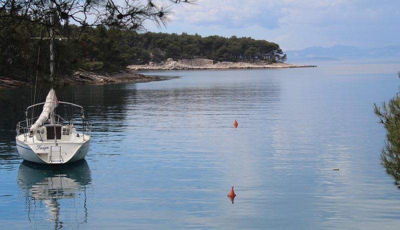 splitska, first row (2)