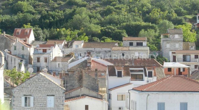 stone house for sale Vis (14)