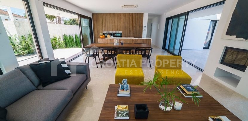 vila for sale sutivan brac island (14)