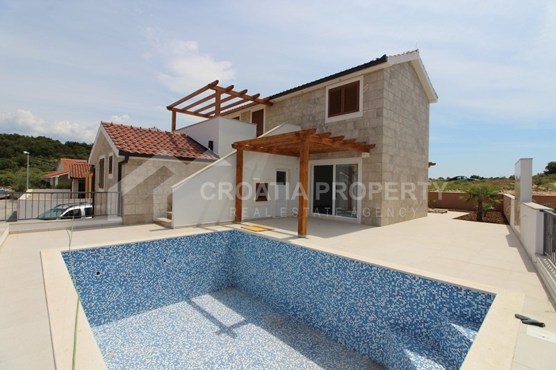 New-built villa attractive location Rogoznica