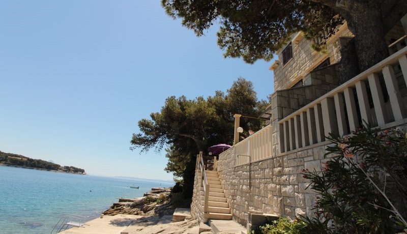 hous in first row,Brac,beautiful see view 1 (10)