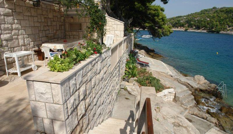 hous in first row,Brac,beautiful see view 1 (2)