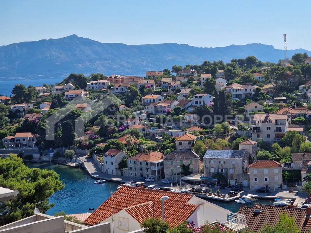 Prodaja, građevinsko zemljište, Splitska otok Brač