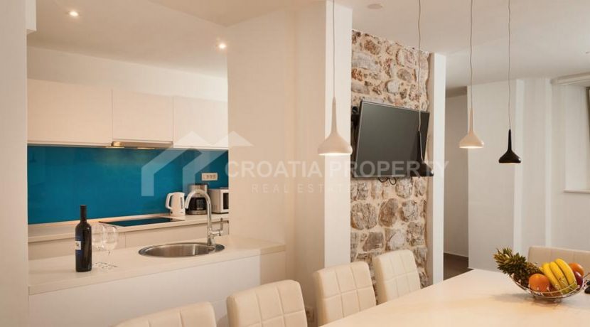 renovated stone house (5)