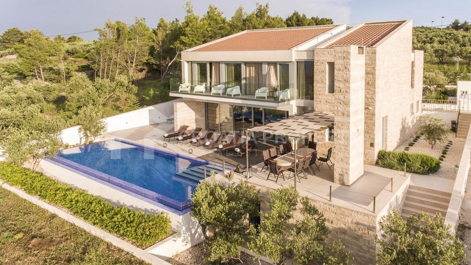 A luxurious villa on island Brač for sale