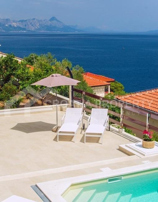 Selca villa with pool (22)