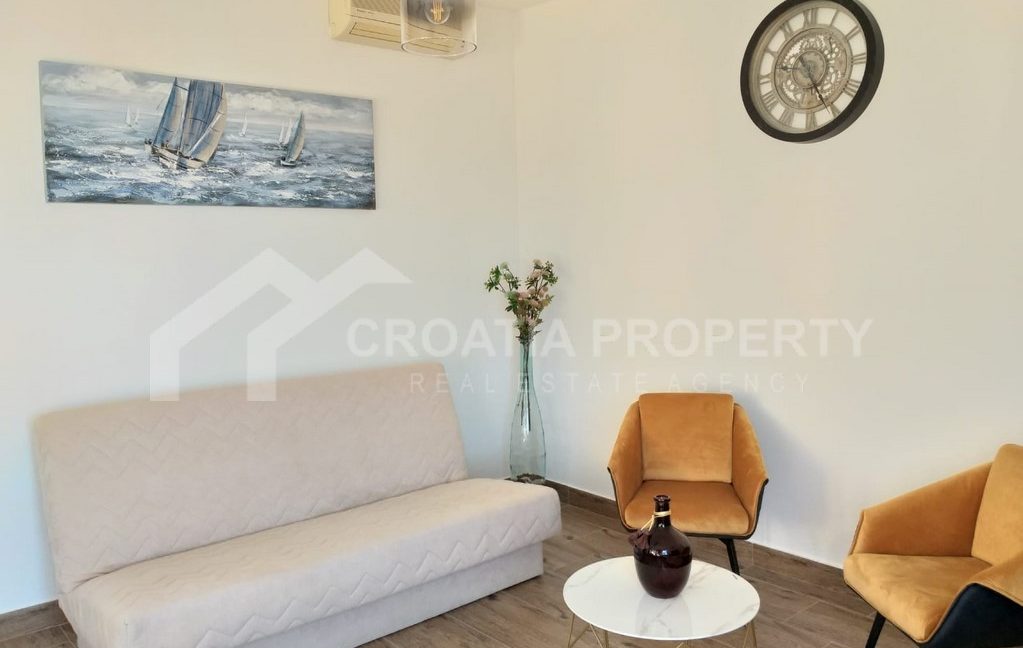 Selca villa with pool (9)