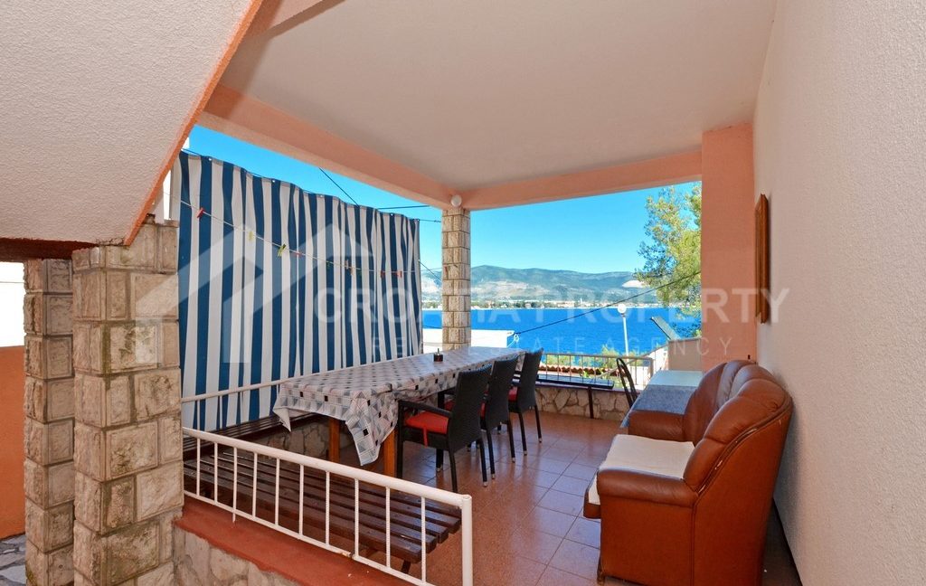 Ciovo seaview house (1)