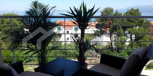 Lovely two-bedroom apartment for sale Supetar