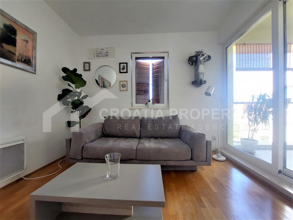 New and furnished apartment for sale Sutivan