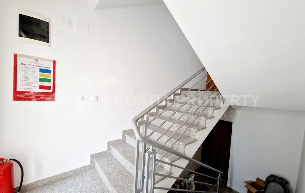 apartment for sale Bol - 2413 - photo (8)