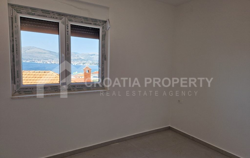 New penthouse apartment on Ciovo - 2460 - photo (5)