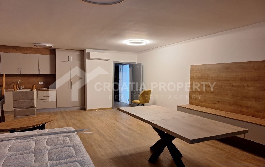luxurious penthouse near the sea baska voda (3)