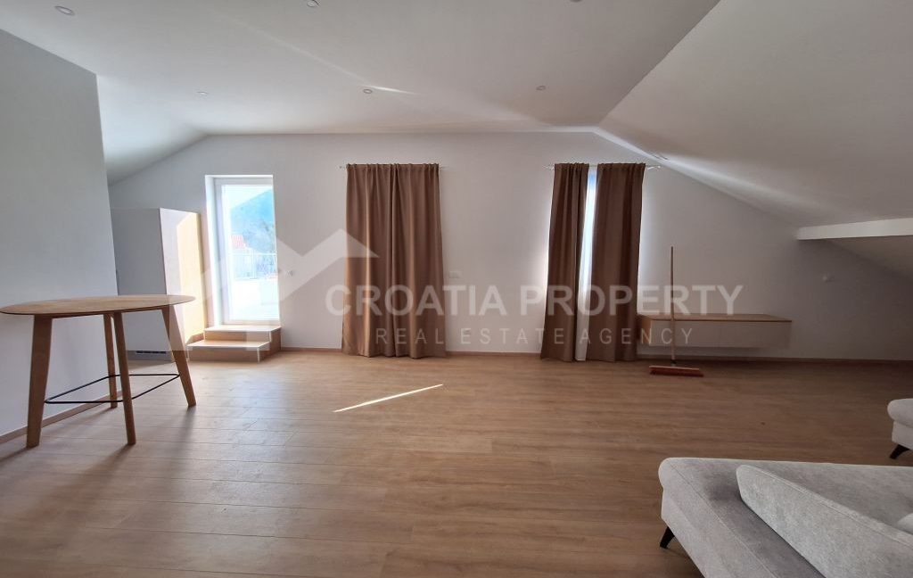 luxurious penthouse near the sea baska voda (9)