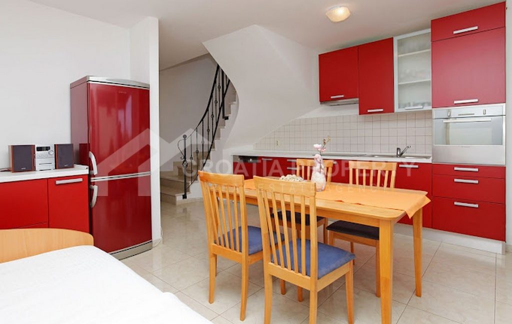 Apartment in Bol sale - photo (2)