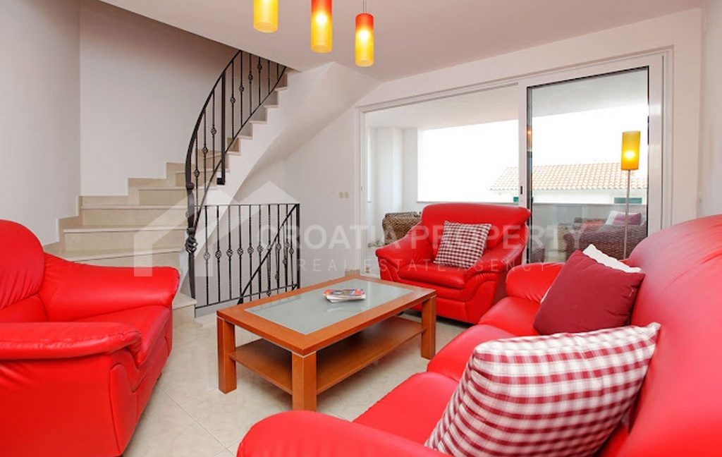 Apartment in Bol sale - photo (3)