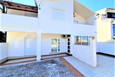 house Primosten for sale - 2555 - house front (1)