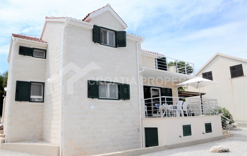Brac seafront house for sale - 2642 - photo (18)
