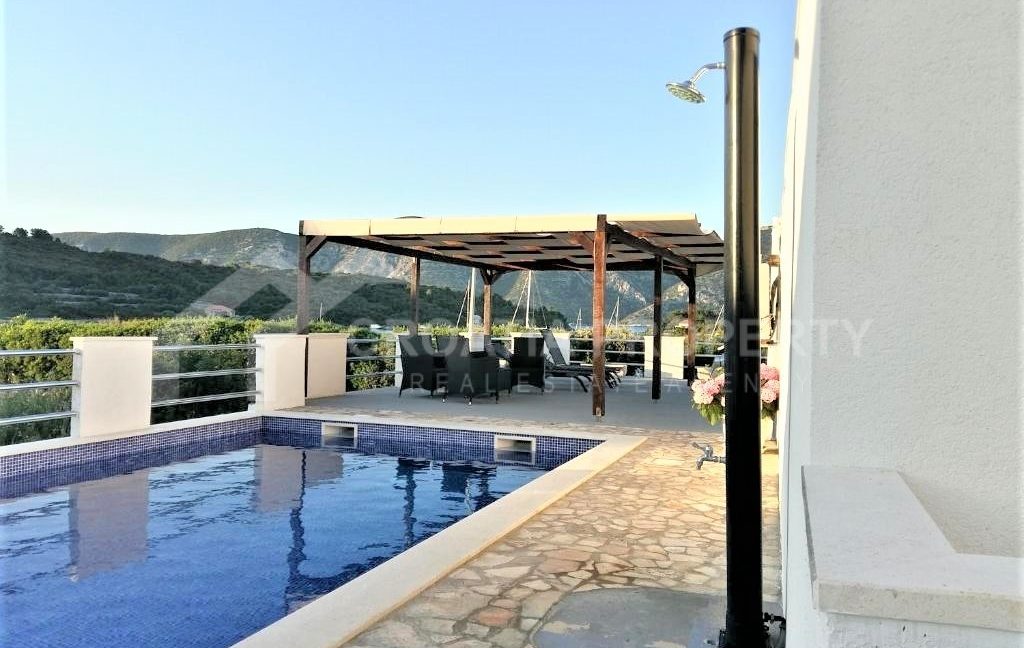 seafront house on Korcula (10)