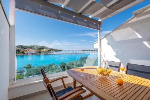 apartment house for sale Peljesac - 2677 - seafront sea view (1)