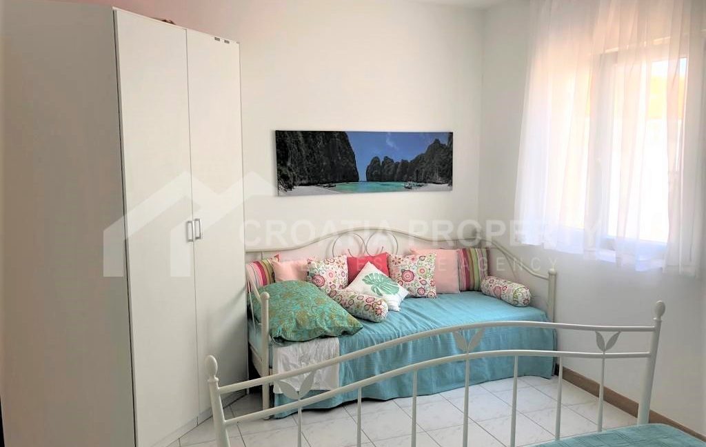 two-bedroom apartment on Šolta (12)