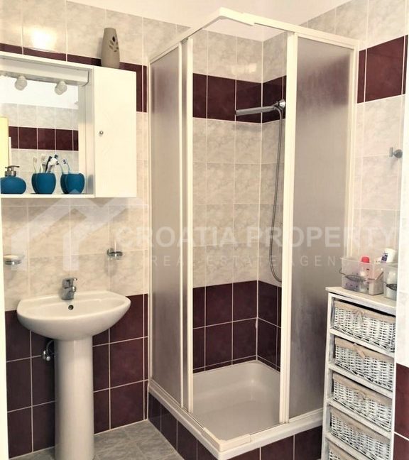 two-bedroom apartment on Šolta (8)