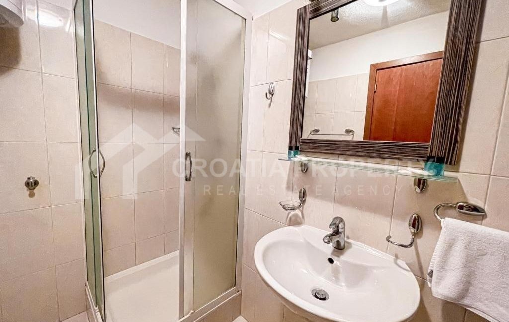 fabulous duplex in Bol (5)