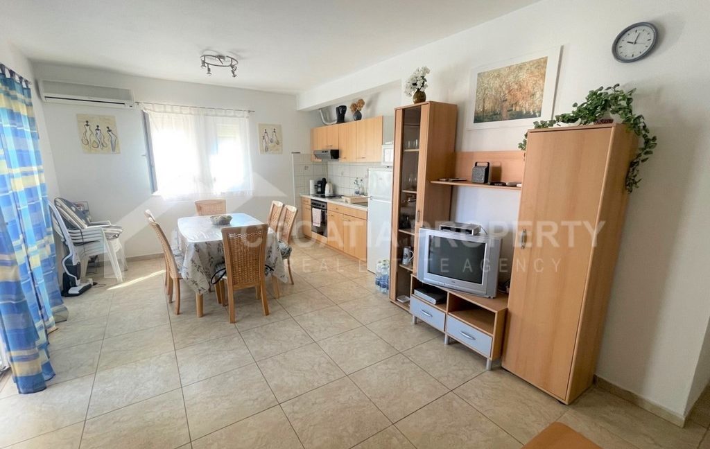 furnished two-bedroom apartment Ciovo - 2700 - photo (3)