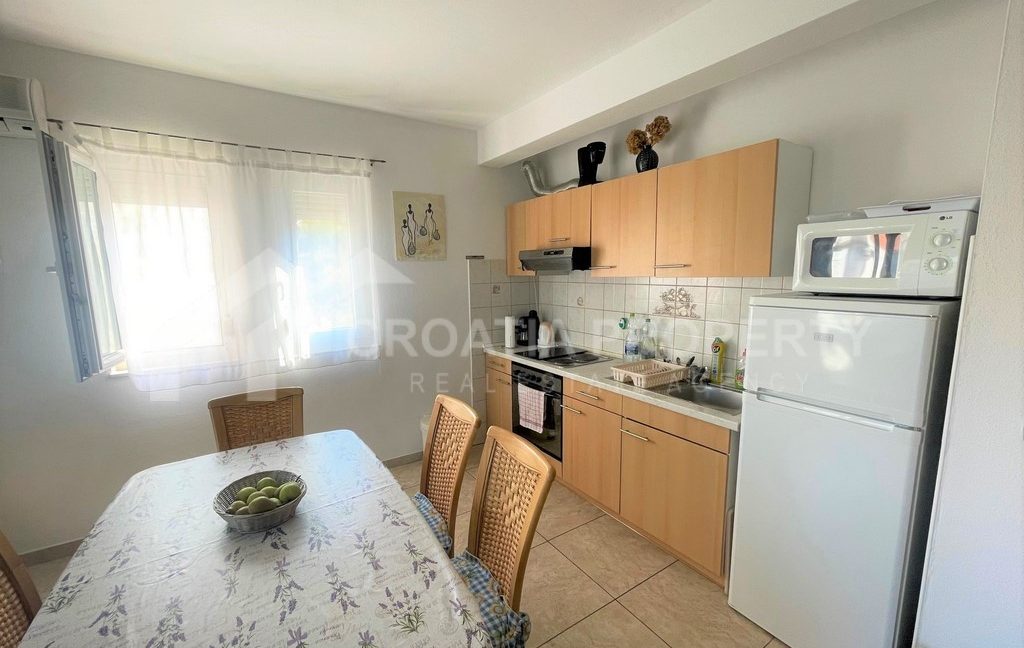 furnished two-bedroom apartment Ciovo - 2700 - photo (6)