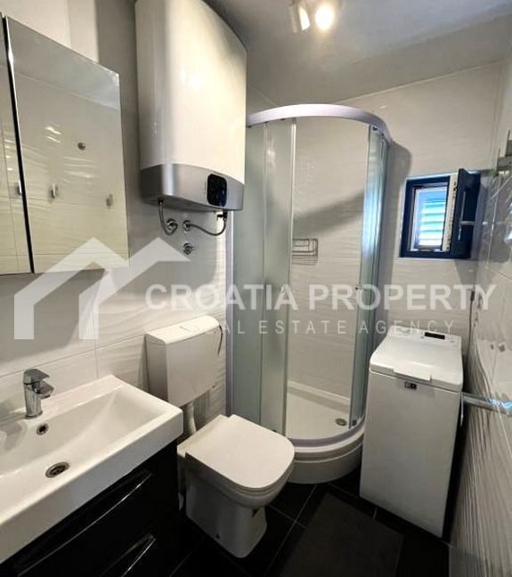 apartment house close to sea (6)