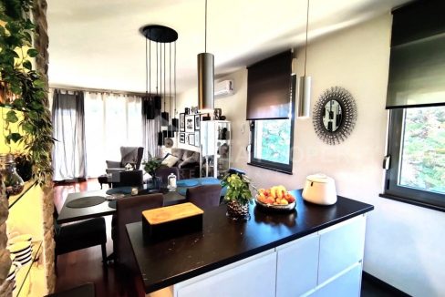 apartment near the beach Split - 2965 - living space (1)