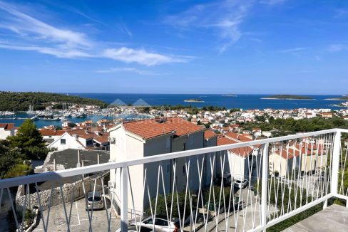 apartments with a superb view rogoznica - 3147 (1)