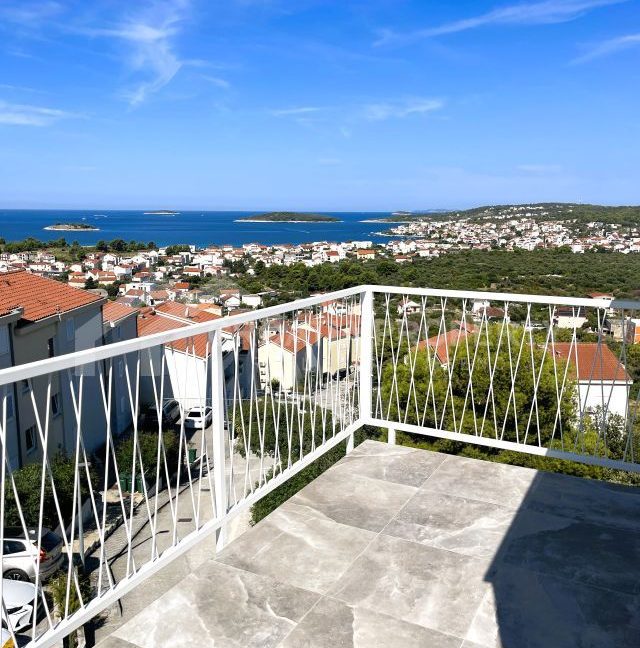 apartments with a superb view rogoznica (13)