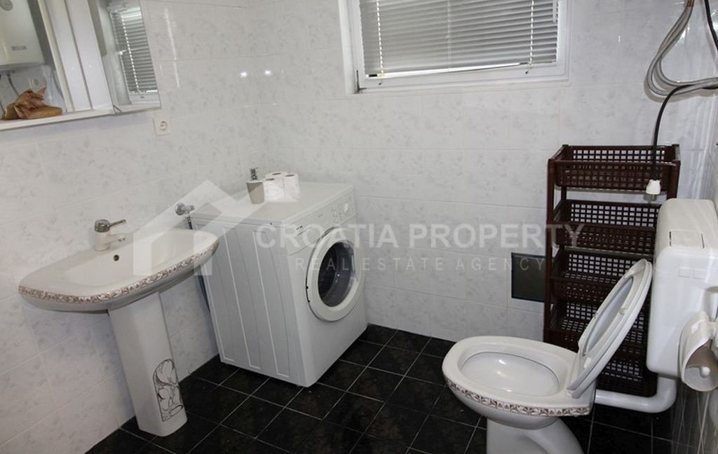 detached apartment house rogoznica (12)