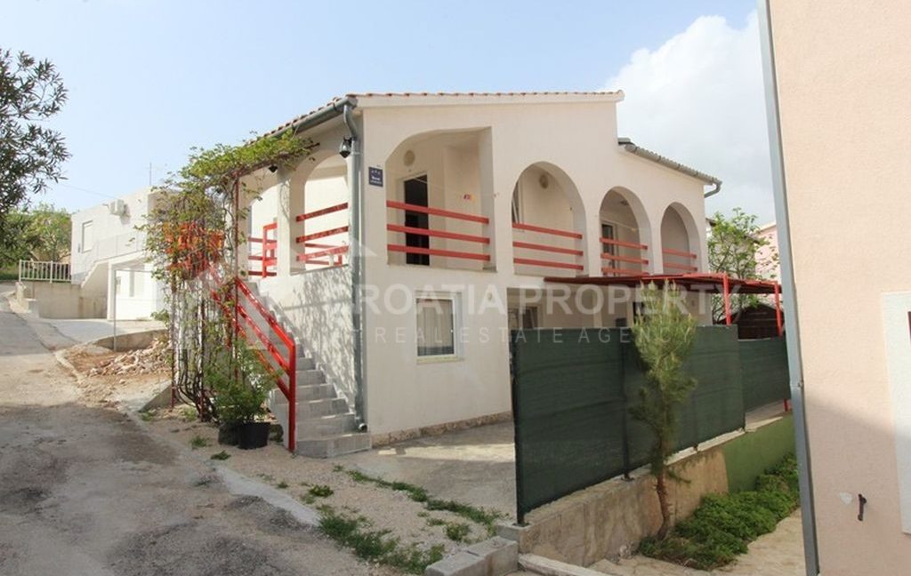 detached apartment house rogoznica (14)