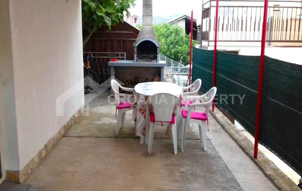 detached apartment house rogoznica (3)