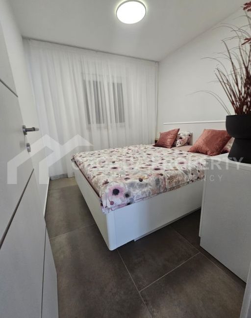 modern two-bedroom apartment ciovo - 3352 (6)