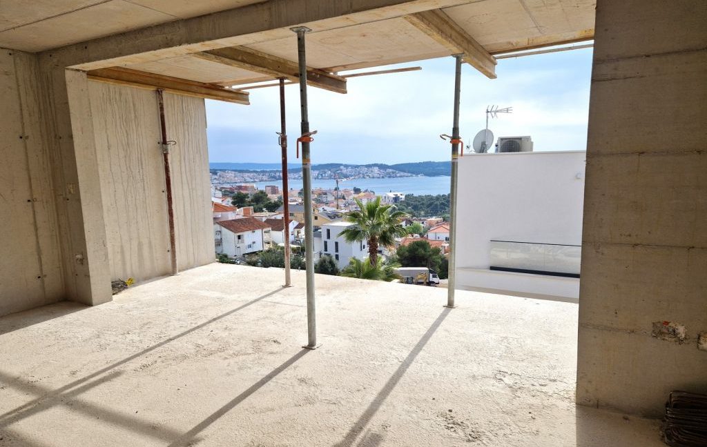 new second floor apartment ciovo (7)