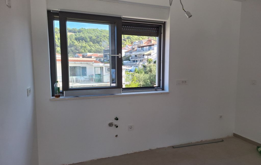 penthouse first row to the sea marina (10)