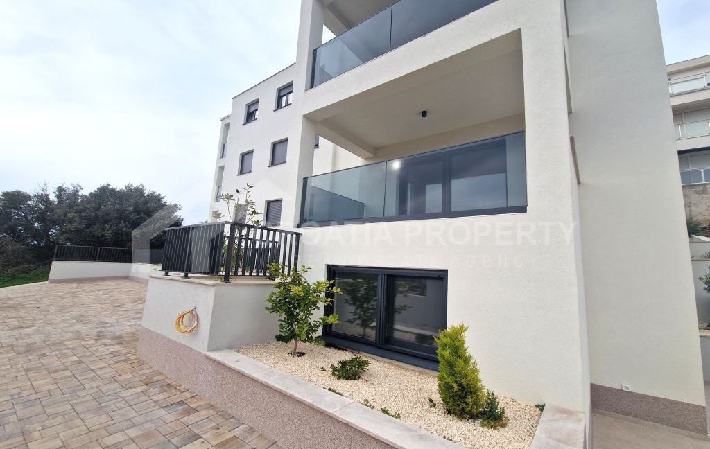 new ground floor apartment (1)