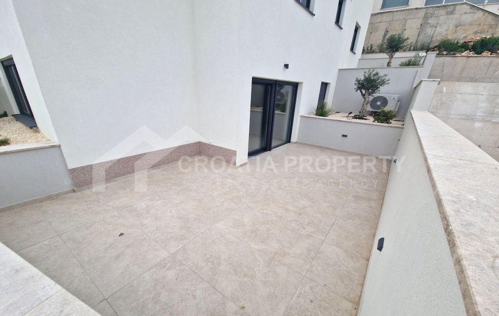 new ground floor apartment (10)