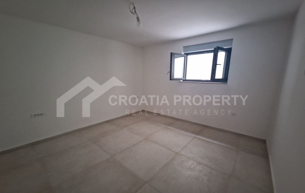 new ground floor apartment (4)