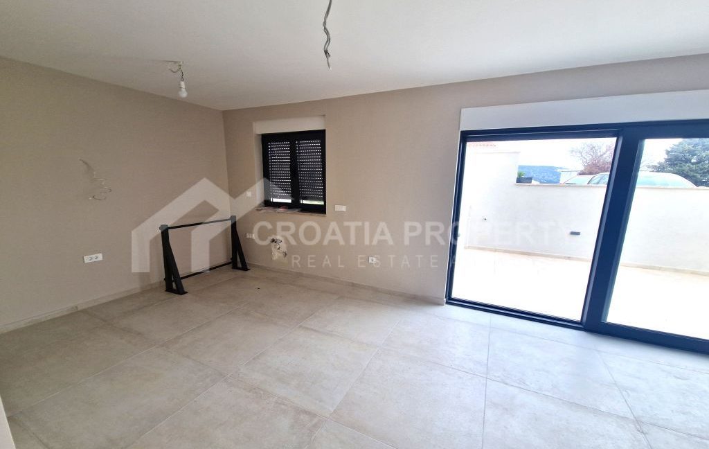 new ground floor apartment (6)