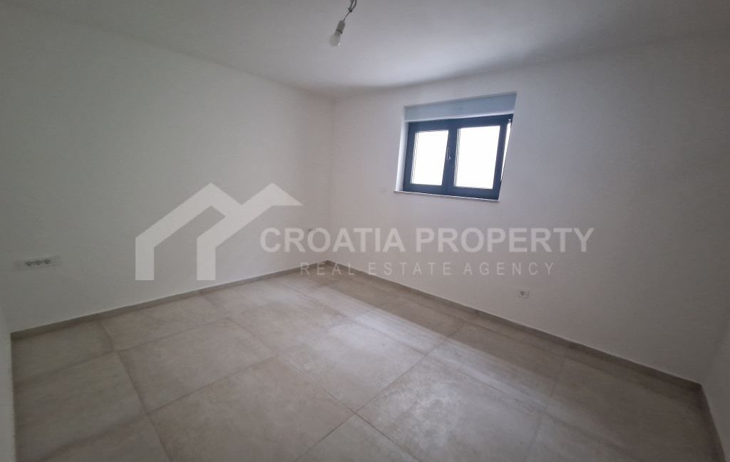 new ground floor apartment (8)