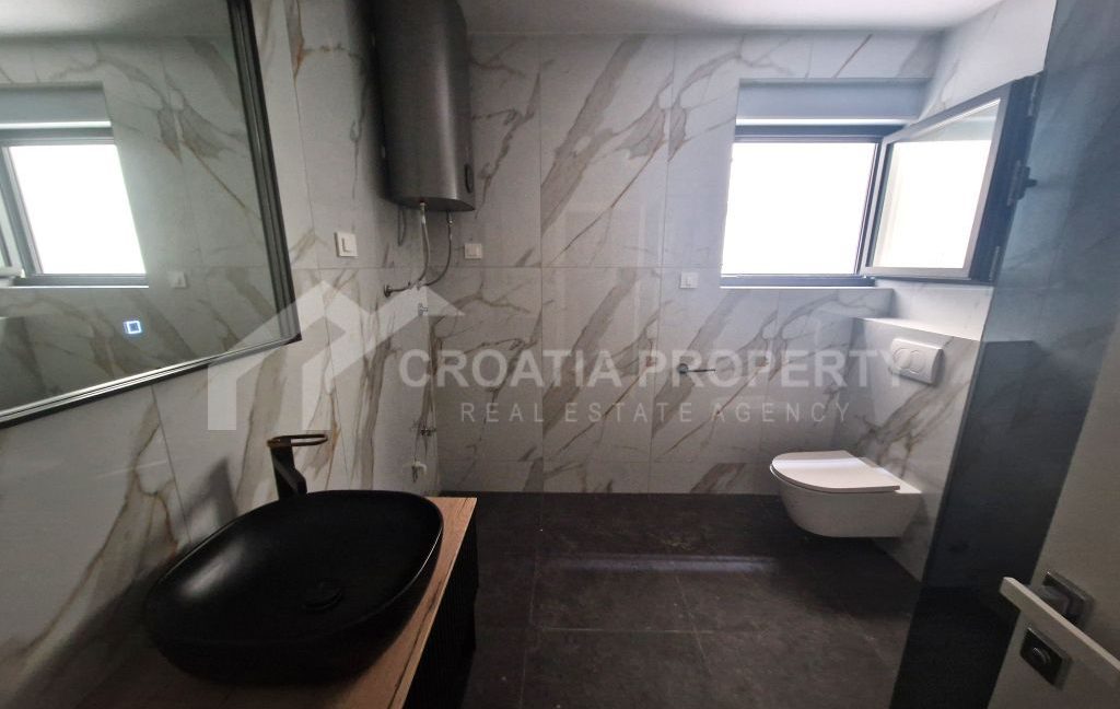 new ground floor apartment (9)