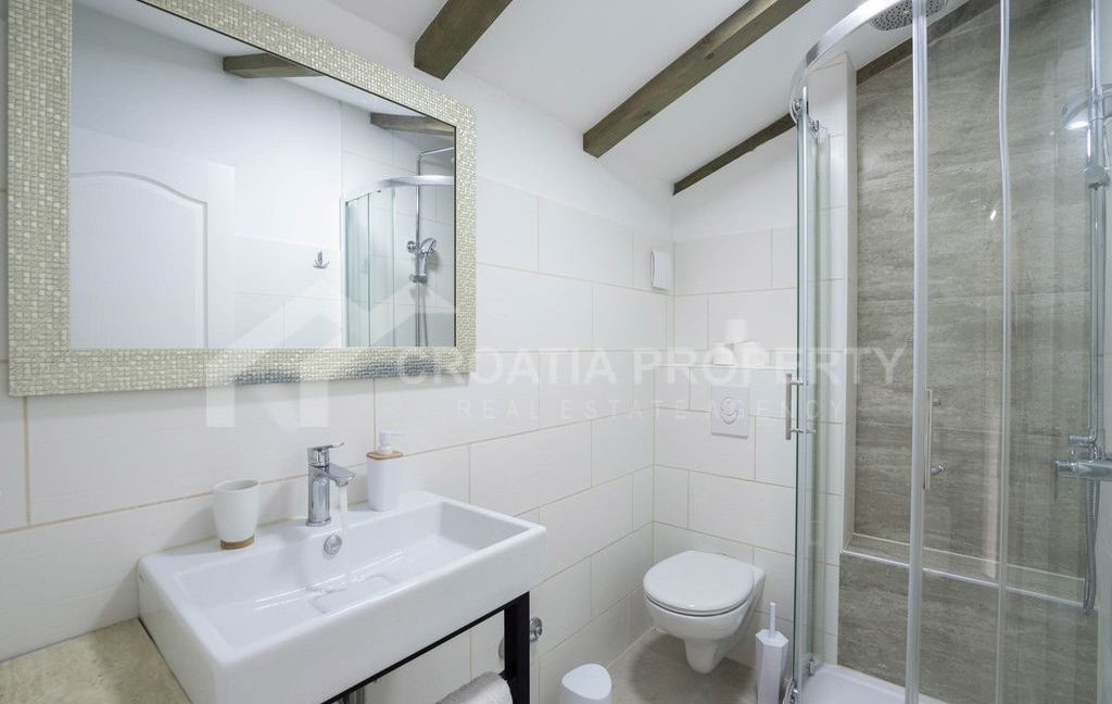 open views stone house omis (8)